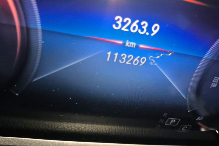 Used Mercedes-Benz GLB 2020 Updated GLB 200 Dynamic Edition Odometer Close Up