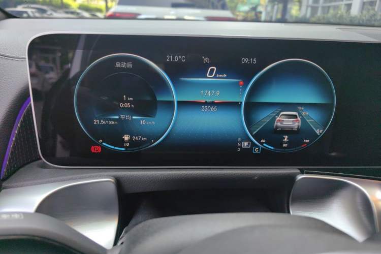 Used Mercedes-Benz GLB 2020 Updated GLB 200 Dynamic Edition Odometer Close Up