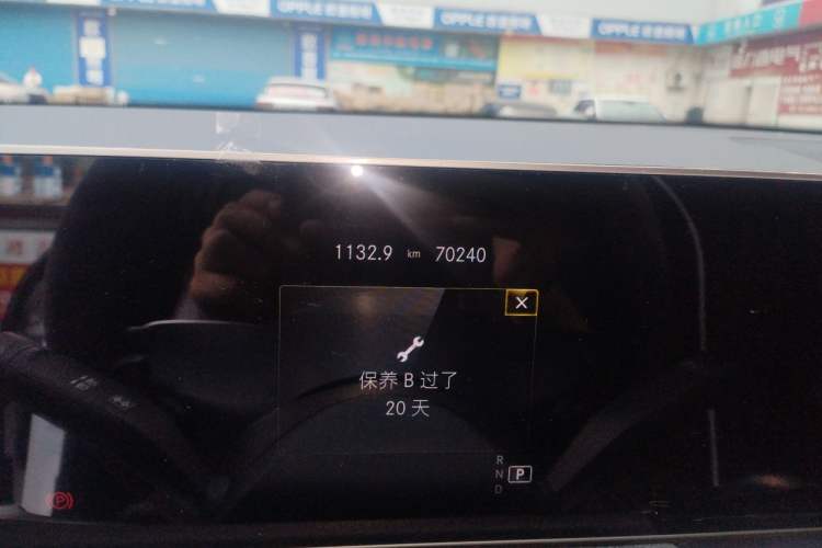 Used Mercedes-Benz GLB 2020 GLB 200 Stylish Edition Odometer Close Up