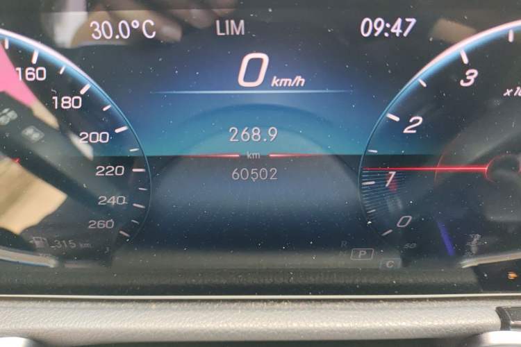 Used Mercedes-Benz GLB 2020 Updated GLB 200 Dynamic Edition Odometer Close Up