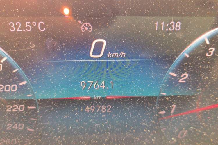 Used Mercedes-Benz GLB 2020 GLB 200 First Edition Special Version Odometer Close Up