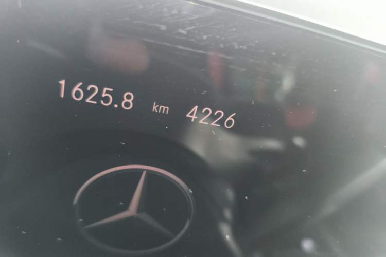 Used Mercedes-Benz GLB 2020 GLB 200 Dynamic Edition Odometer Close Up