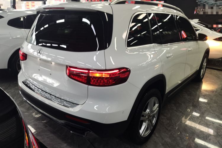 Used Mercedes-Benz GLB 2020 GLB 180 Fashion Model Rear Right 45 Deg