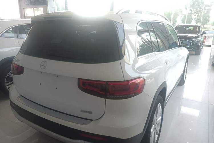 Used Mercedes-Benz GLB 2020 Facelift GLB 200 Fashion Edition Rear Right 45 Deg