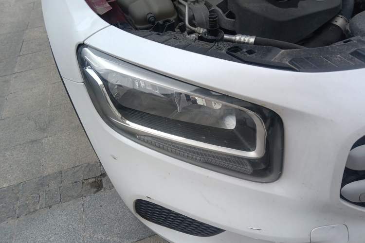 Used Mercedes-Benz GLB 2020 GLB 180 Fashion Model Right Front Headlight