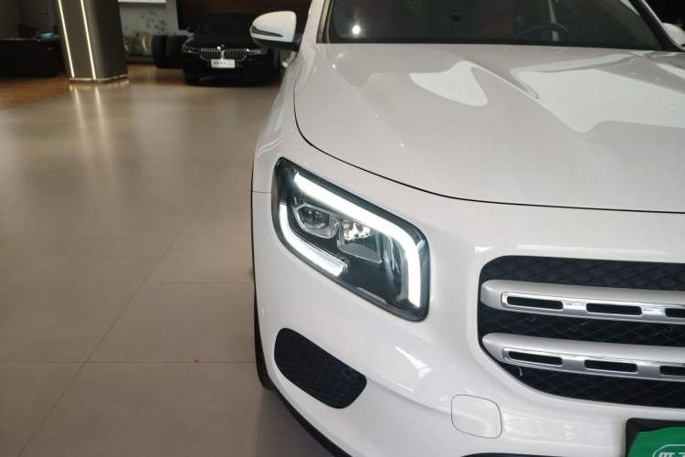 Used Mercedes-Benz GLB 2020 Facelift GLB 200 Fashion Edition Right Front Headlight