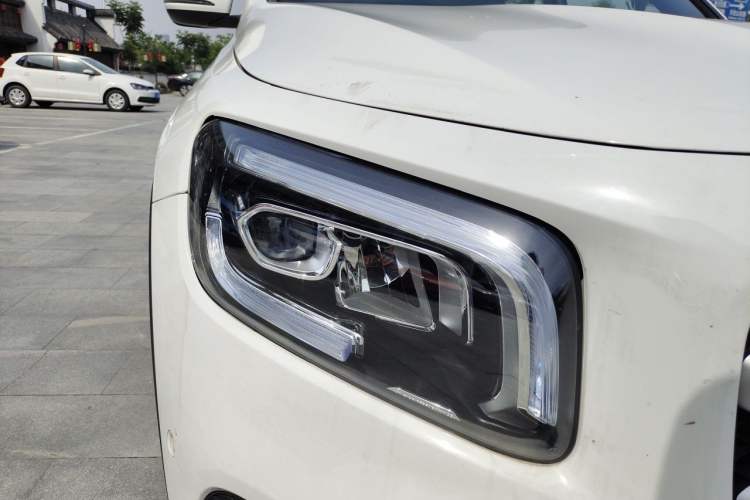 Used Mercedes-Benz GLB 2020 Updated GLB 200 Dynamic Edition Right Front Headlight