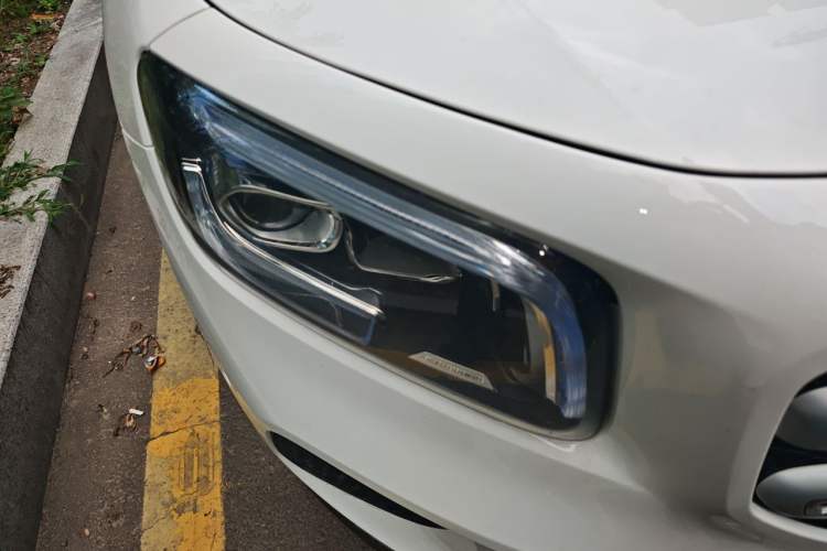 Used Mercedes-Benz GLB 2020 Facelift GLB 200 Fashion Edition Right Front Headlight