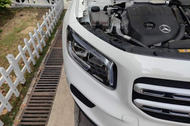 Used Mercedes-Benz GLB 2020 Updated GLB 200 Dynamic Edition Right Front Headlight