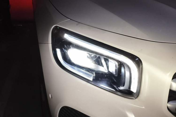 Used Mercedes-Benz GLB 2020 GLB 200 Stylish Edition Right Front Headlight