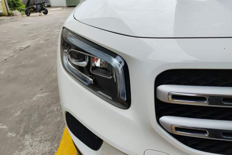 Used Mercedes-Benz GLB 2020 Updated GLB 200 Dynamic Edition Right Front Headlight