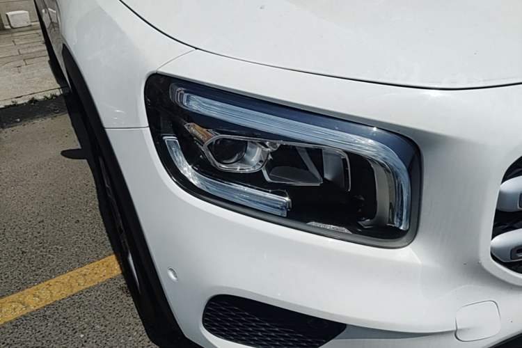 Used Mercedes-Benz GLB 2020 GLB 200 Dynamic Edition Right Front Headlight