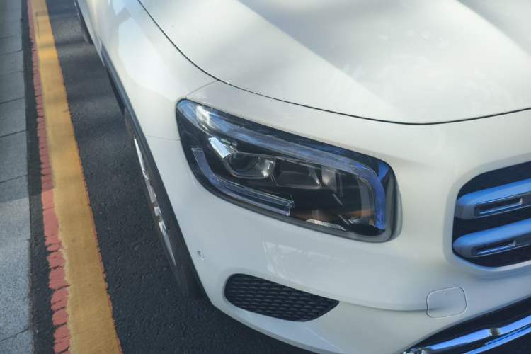 Used Mercedes-Benz GLB 2020 GLB 200 Dynamic Edition Right Front Headlight