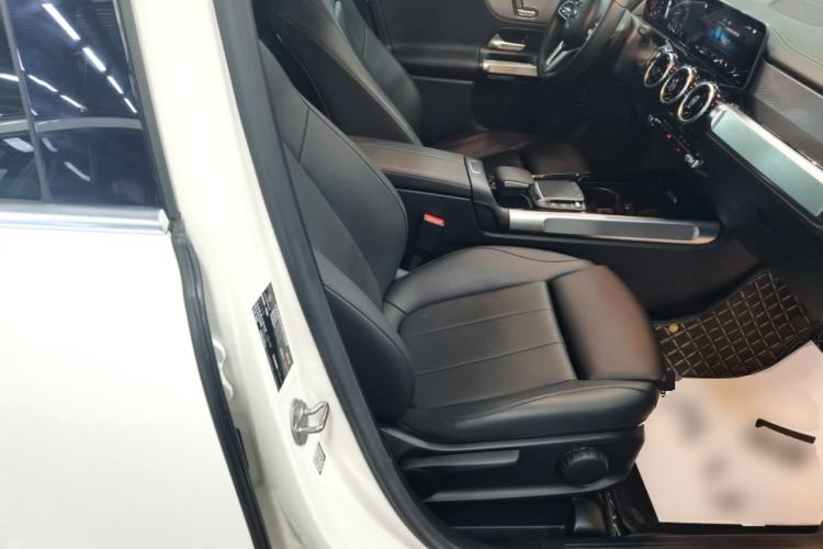 Used Mercedes-Benz GLB 2020 GLB 180 Fashion Model Right Front Seat