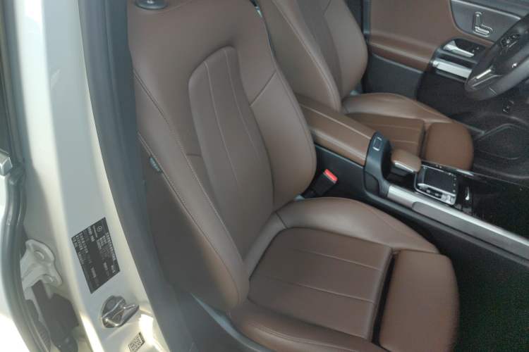 Used Mercedes-Benz GLB 2020 GLB 200 Stylish Edition Right Front Seat