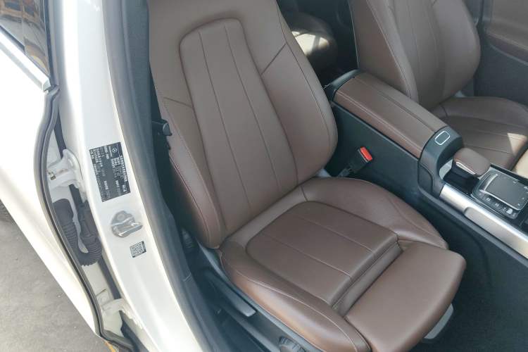 Used Mercedes-Benz GLB 2020 GLB 180 Fashion Model Right Front Seat