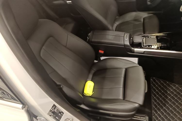 Used Mercedes-Benz GLB 2020 GLB 200 Stylish Edition Right Front Seat