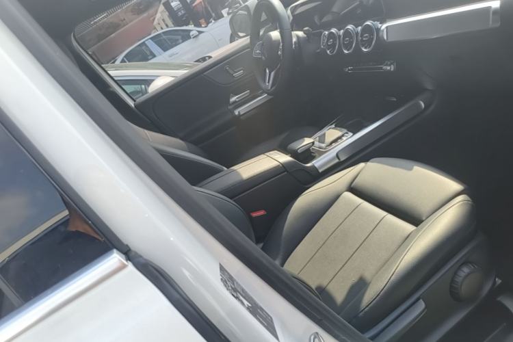 Used Mercedes-Benz GLB 2020 GLB 200 Dynamic Edition Right Front Seat