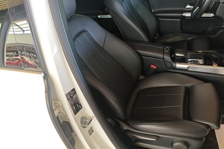 Used Mercedes-Benz GLB 2020 GLB 200 Dynamic Edition Right Front Seat