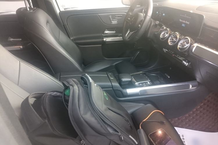 Used Mercedes-Benz GLB 2020 Facelift GLB 200 Fashion Edition Right Front Seat