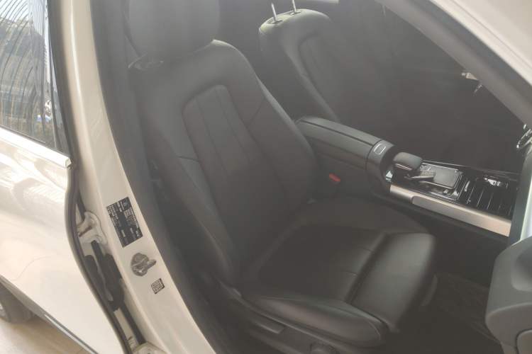 Used Mercedes-Benz GLB 2020 GLB 180 Dynamic Edition Right Front Seat