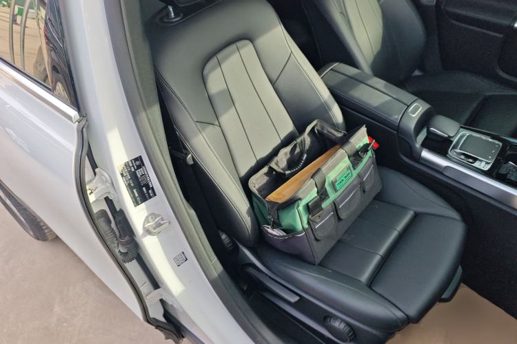 Used Mercedes-Benz GLB 2020 GLB 200 Dynamic Edition Right Front Seat