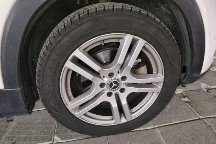 Used Mercedes-Benz GLB 2020 GLB 180 Fashion Model Right Front Wheel Hub