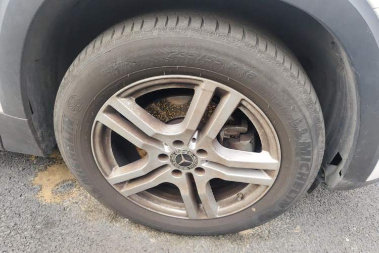 Used Mercedes-Benz GLB 2020 GLB 200 Dynamic Edition Right Front Wheel Hub