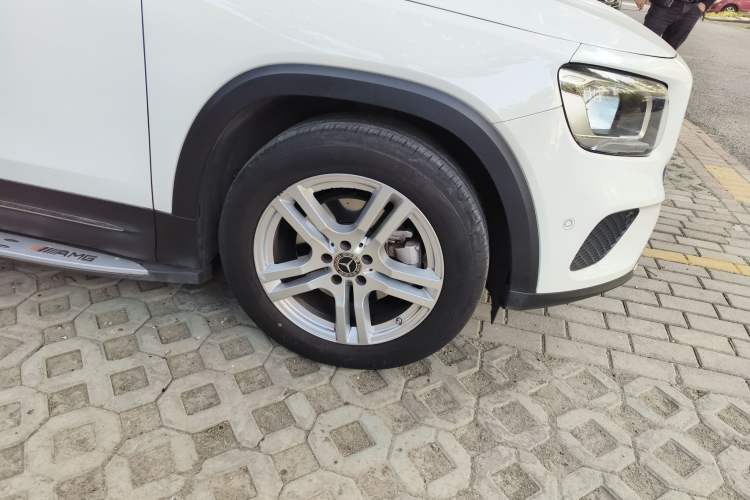 Used Mercedes-Benz GLB 2020 GLB 180 Fashion Model Right Front Wheel Hub