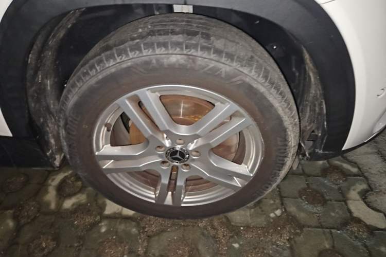 Used Mercedes-Benz GLB 2020 GLB 200 Dynamic Edition Right Front Wheel Hub