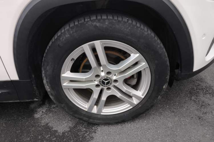 Used Mercedes-Benz GLB 2020 Updated GLB 200 Dynamic Edition Right Front Wheel Hub