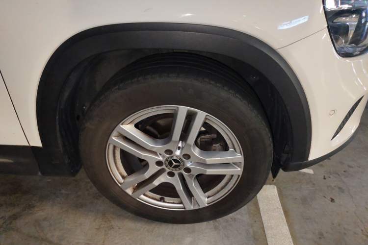 Used Mercedes-Benz GLB 2020 Updated GLB 200 Dynamic Edition Right Front Wheel Hub