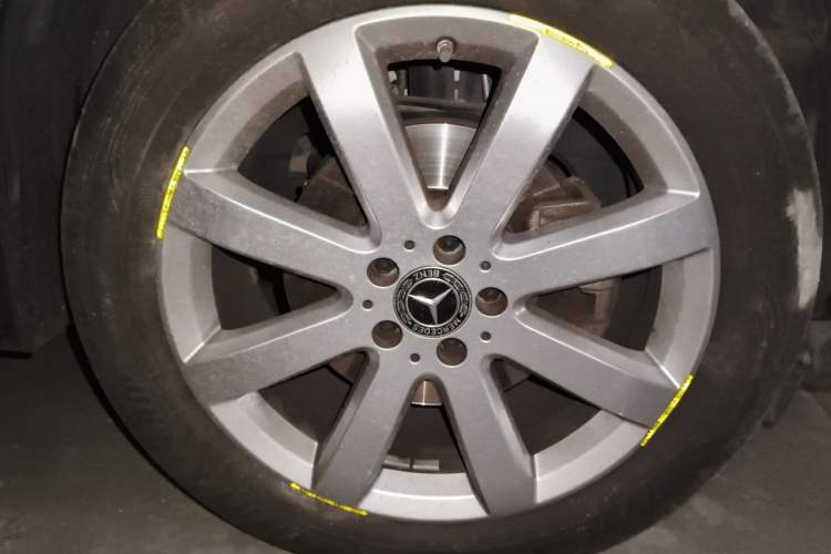 Used Mercedes-Benz GLB 2020 GLB 200 Stylish Edition Right Front Wheel Hub