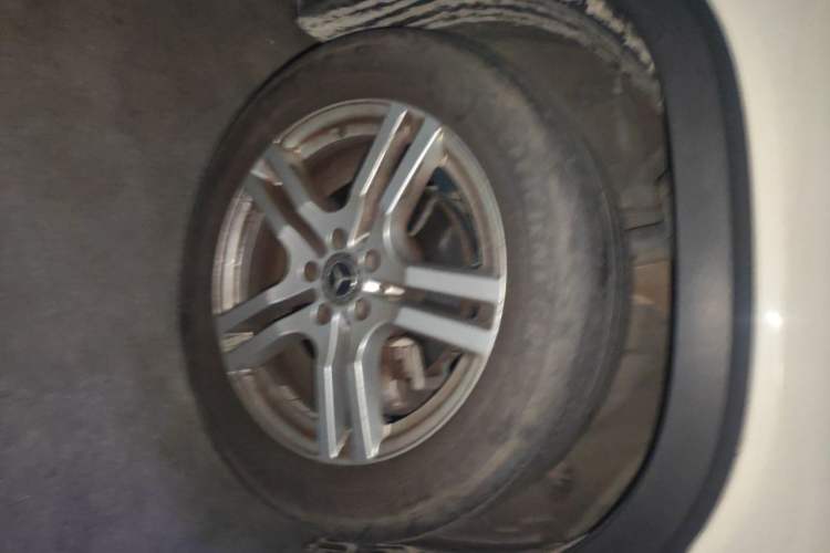 Used Mercedes-Benz GLB 2020 Updated GLB 200 Dynamic Edition Right Front Wheel Hub