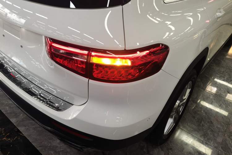 Used Mercedes-Benz GLB 2020 GLB 180 Fashion Model Right Rear Taillight