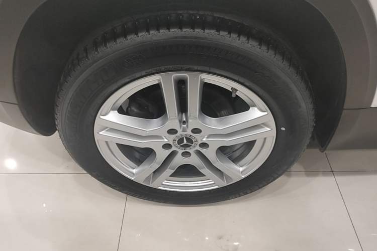 Used Mercedes-Benz GLB 2020 Updated GLB 200 Dynamic Edition Right Rear Wheel Hub