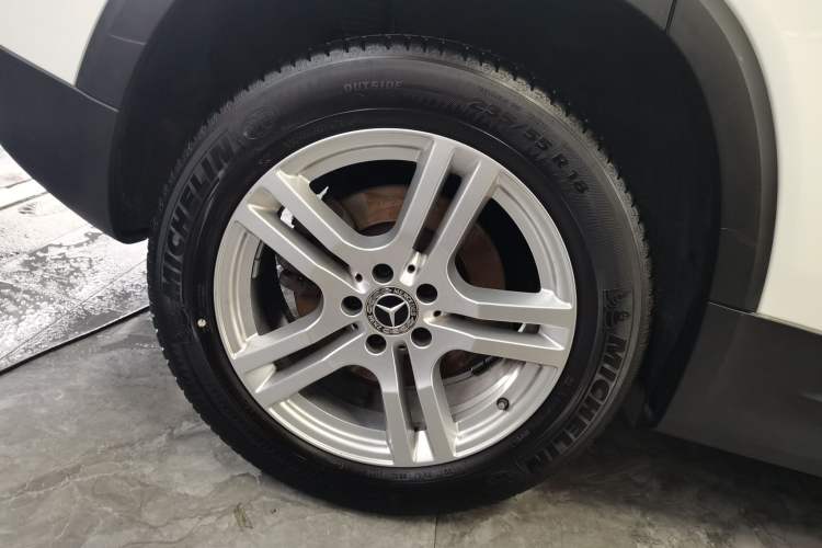 Used Mercedes-Benz GLB 2020 GLB 180 Fashion Model Right Rear Wheel Hub