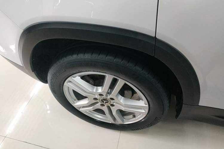 Used Mercedes-Benz GLB 2020 GLB 200 Dynamic Edition Right Rear Wheel Hub