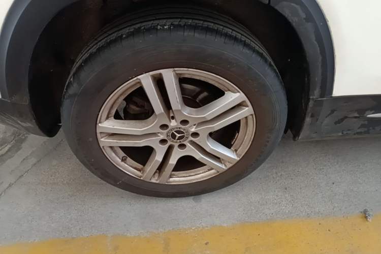 Used Mercedes-Benz GLB 2020 GLB 200 Dynamic Edition Right Rear Wheel Hub