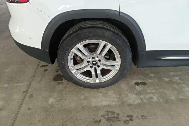Used Mercedes-Benz GLB 2020 GLB 200 Dynamic Edition Right Rear Wheel Hub
