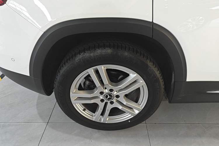 Used Mercedes-Benz GLB 2020 Updated GLB 200 Dynamic Edition Right Rear Wheel Hub