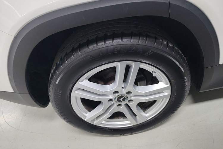 Used Mercedes-Benz GLB 2020 GLB 200 Dynamic Edition Right Rear Wheel Hub