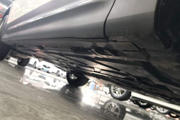 Used Mercedes-Benz GLB 2020 GLB 180 Fashion Model Right Side Sill