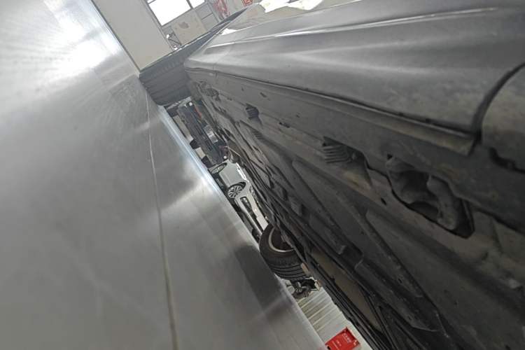 Used Mercedes-Benz GLB 2020 Updated GLB 200 Dynamic Edition Right Side Sill
