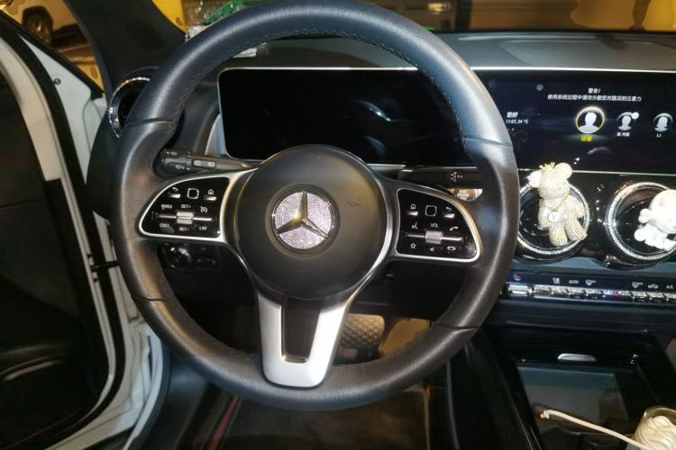 Used Mercedes-Benz GLB 2020 GLB 180 Dynamic Edition Steering Wheel