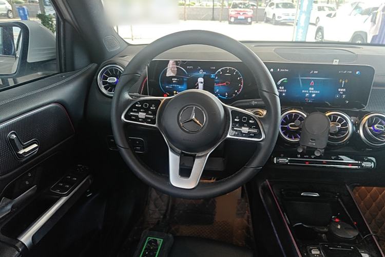 Used Mercedes-Benz GLB 2020 Updated GLB 200 Dynamic Edition Steering Wheel