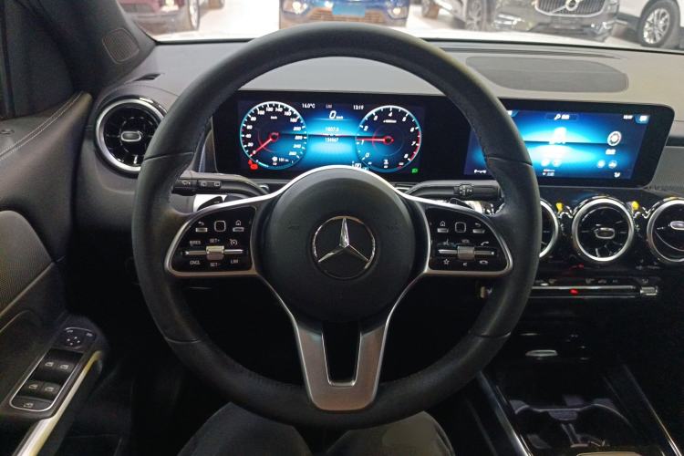Used Mercedes-Benz GLB 2020 GLB 180 Dynamic Edition Steering Wheel