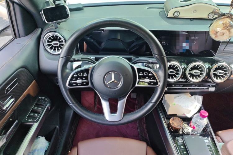 Used Mercedes-Benz GLB 2020 Facelift GLB 200 Fashion Edition Steering Wheel