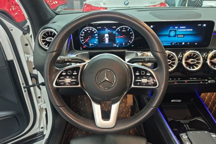 Used Mercedes-Benz GLB 2020 Updated GLB 200 Dynamic Edition Steering Wheel