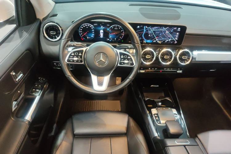 Used Mercedes-Benz GLB 2020 GLB 200 Dynamic Edition Steering Wheel